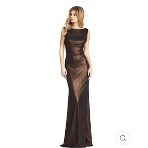MAC DUGGAL METALLIC COWL BACK COLUMN GOWN, Size 4
